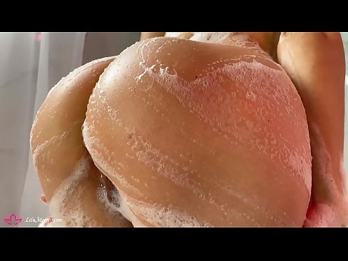 ❤️ Brunetka Masturbuje cipkę wibratorem do intensywnego orgazmu pod prysznicem ☑ Porno at us