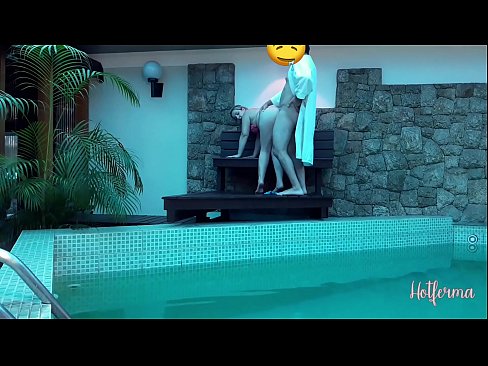 ❤️ Szef zaprasza pokojówkę na basen, ale nie mógł się oprzeć gorącej ☑ Porno at us